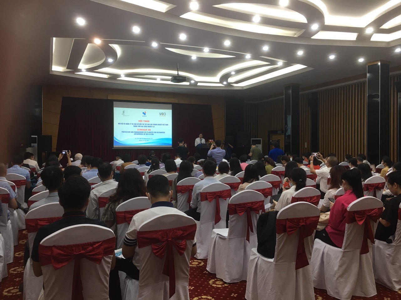 Hội thảo về bảo hộ và quản lý tài sản sở hữu trí tuệ cho doanh nghiệp Việt Nam trong thời đại công nghiệp 4.0 tại Hà Nội