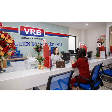 Ngân hàng Liên doanh Việt – Nga (VRB) đón nhận giải thưởng “Nhãn hiệu nổi tiếng Việt Nam năm 2021”